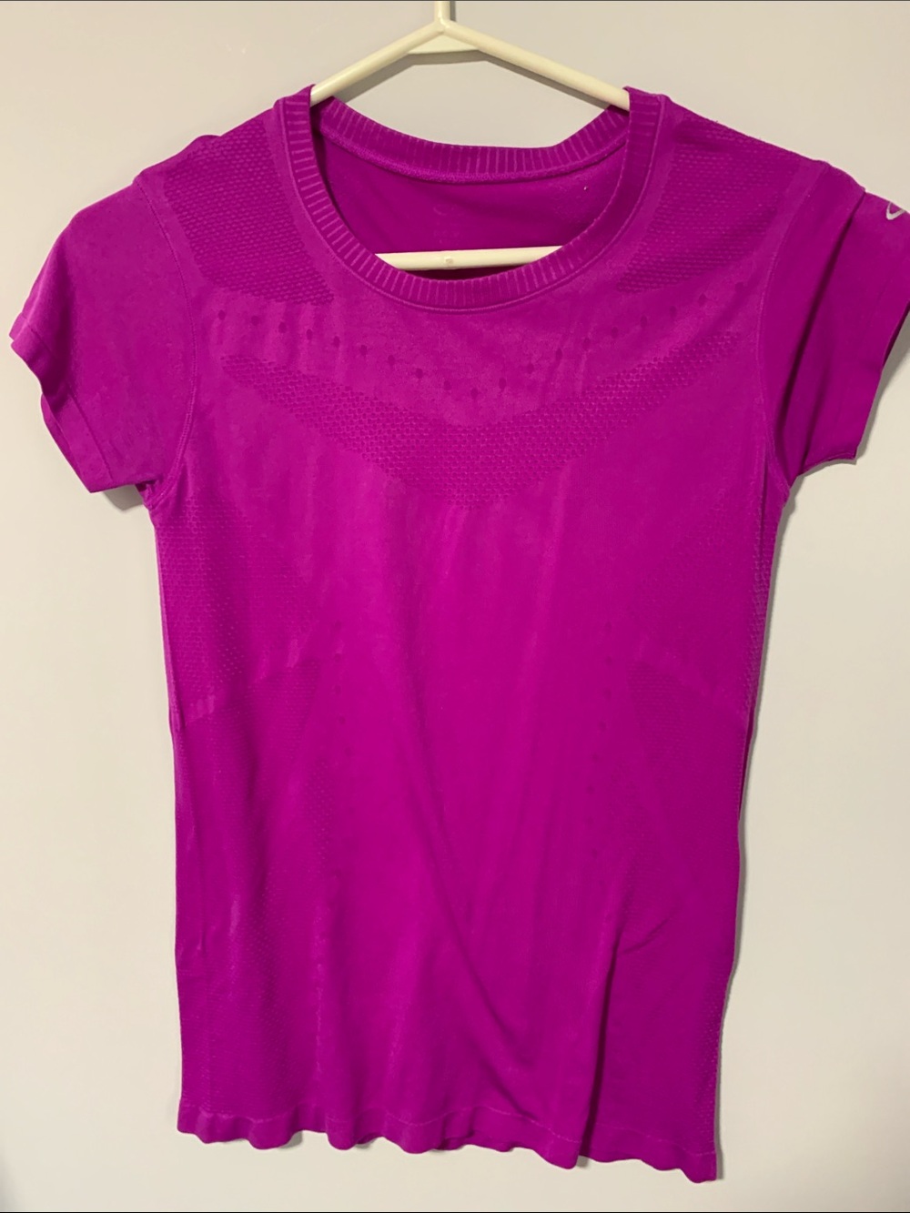 Women's Bright Magenta Short Sleeve Performance Tee